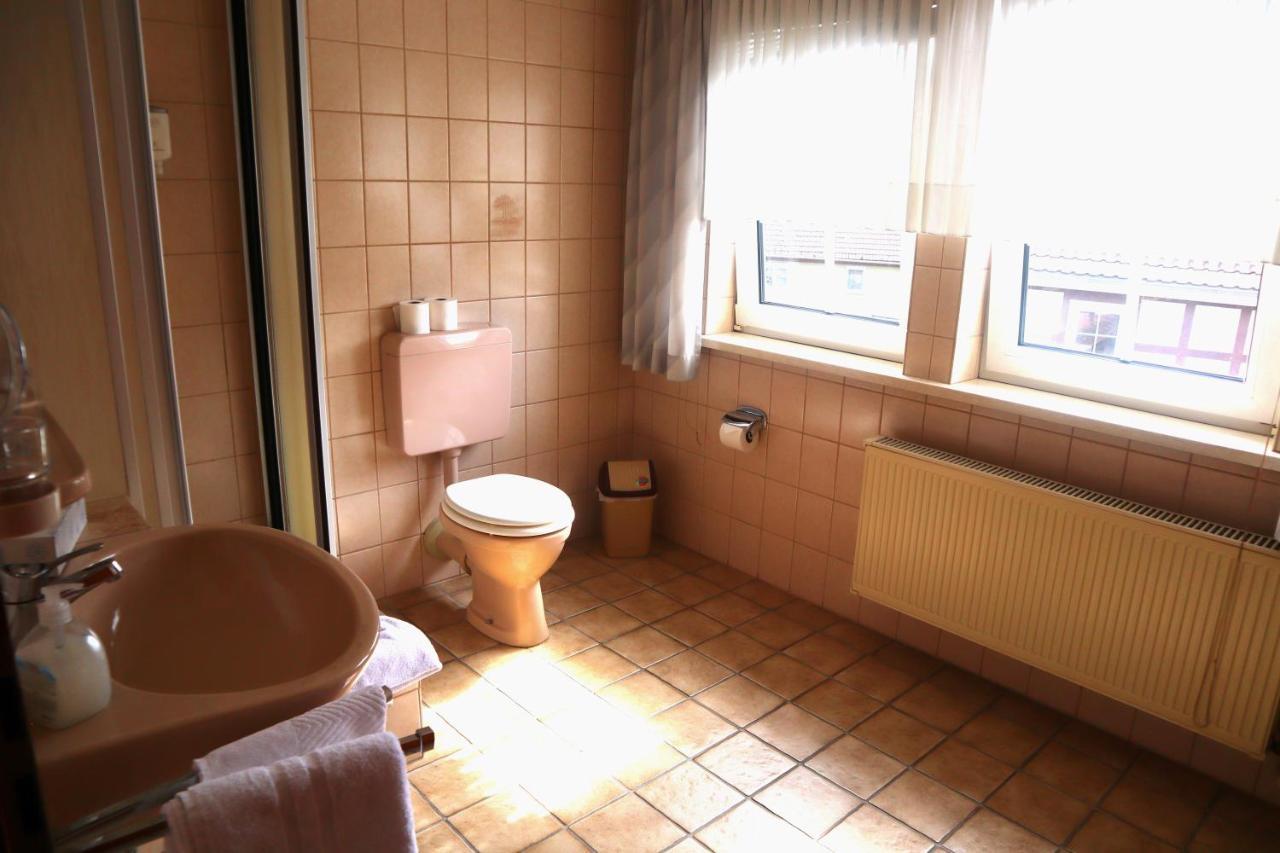 Hotel Pension Zur Harburg Uslar Exteriér fotografie