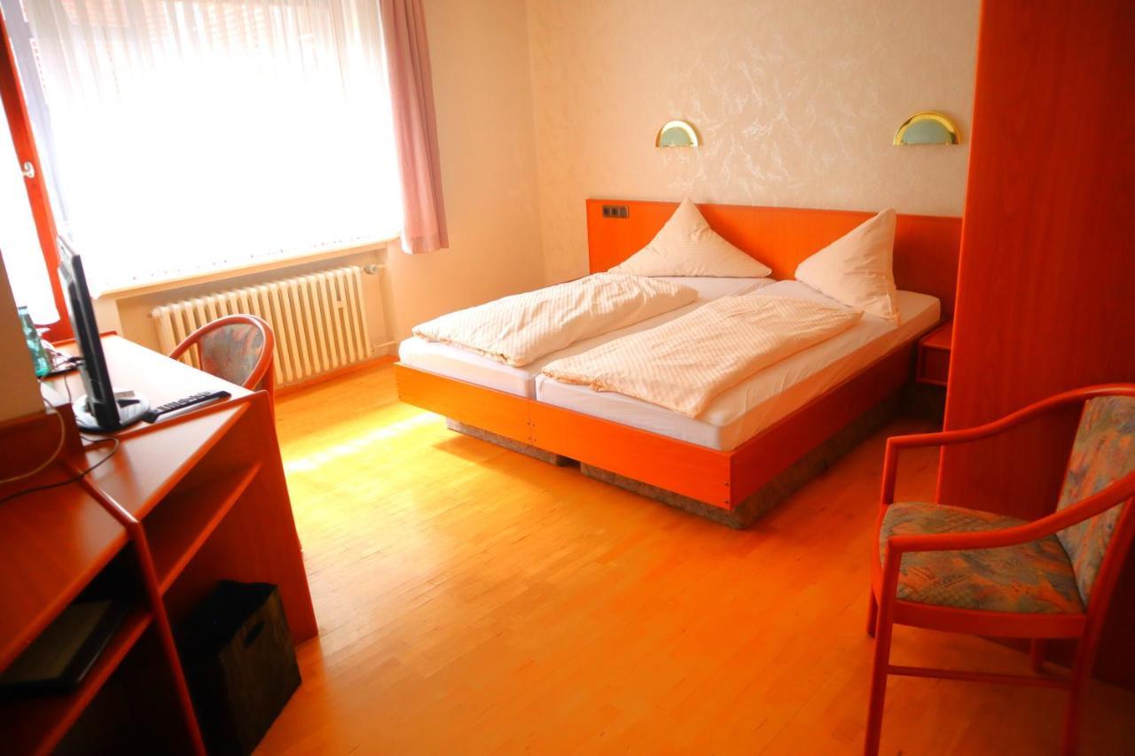 Hotel Pension Zur Harburg Uslar Exteriér fotografie