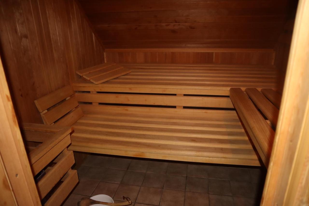 Hotel Pension Zur Harburg Uslar Exteriér fotografie