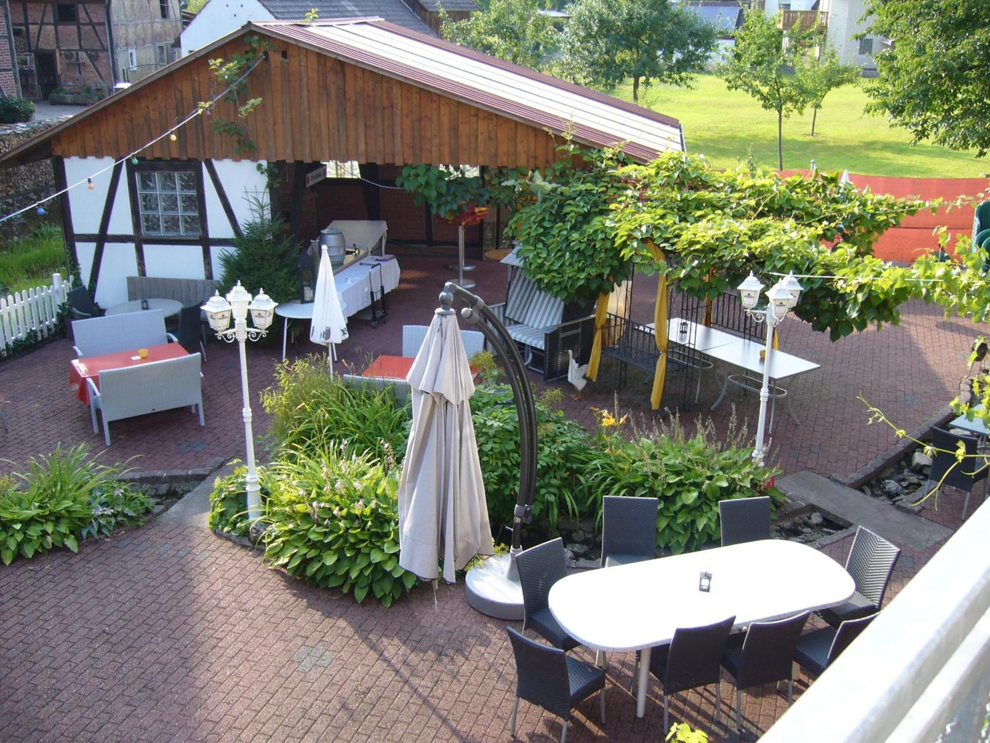 Hotel Pension Zur Harburg Uslar Exteriér fotografie
